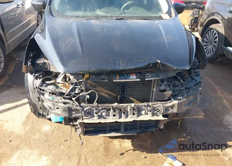 2017 Ford Escape S z USA, uszkodzony, nr VIN 1FMCU0F79HUE07790